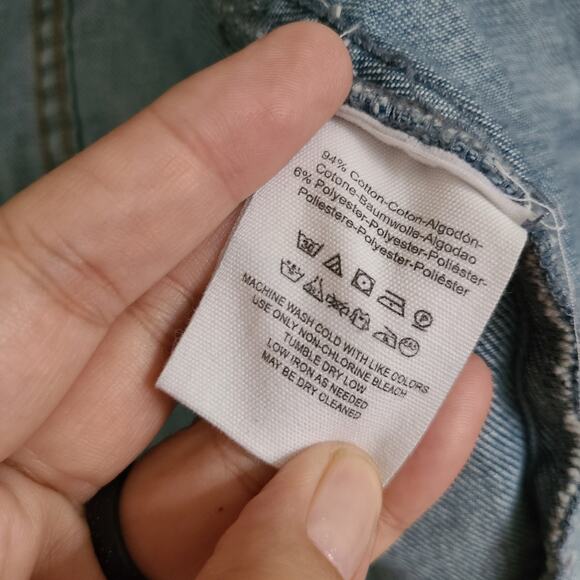 Free People Mixed Indigo Cropped Button Front Jean Jacket Size X-small - Picture 6 of 11